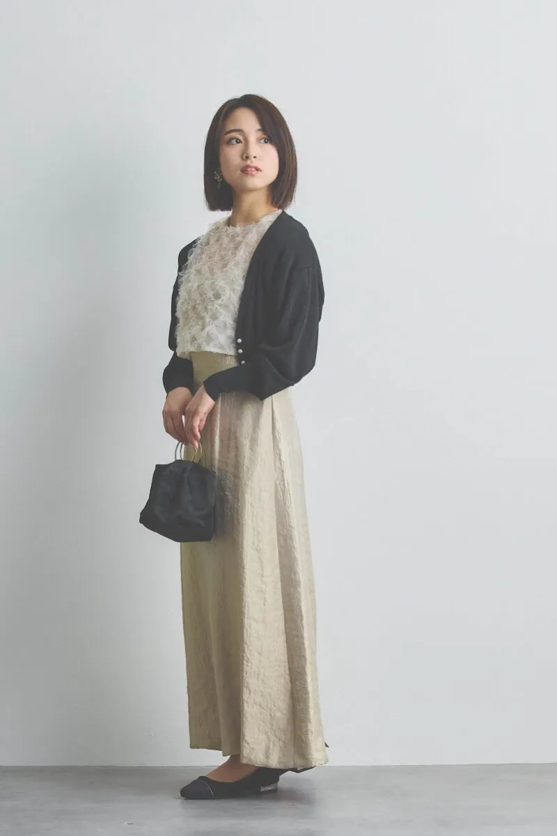 ベージュのボリュームチュールブラウスセットドレス