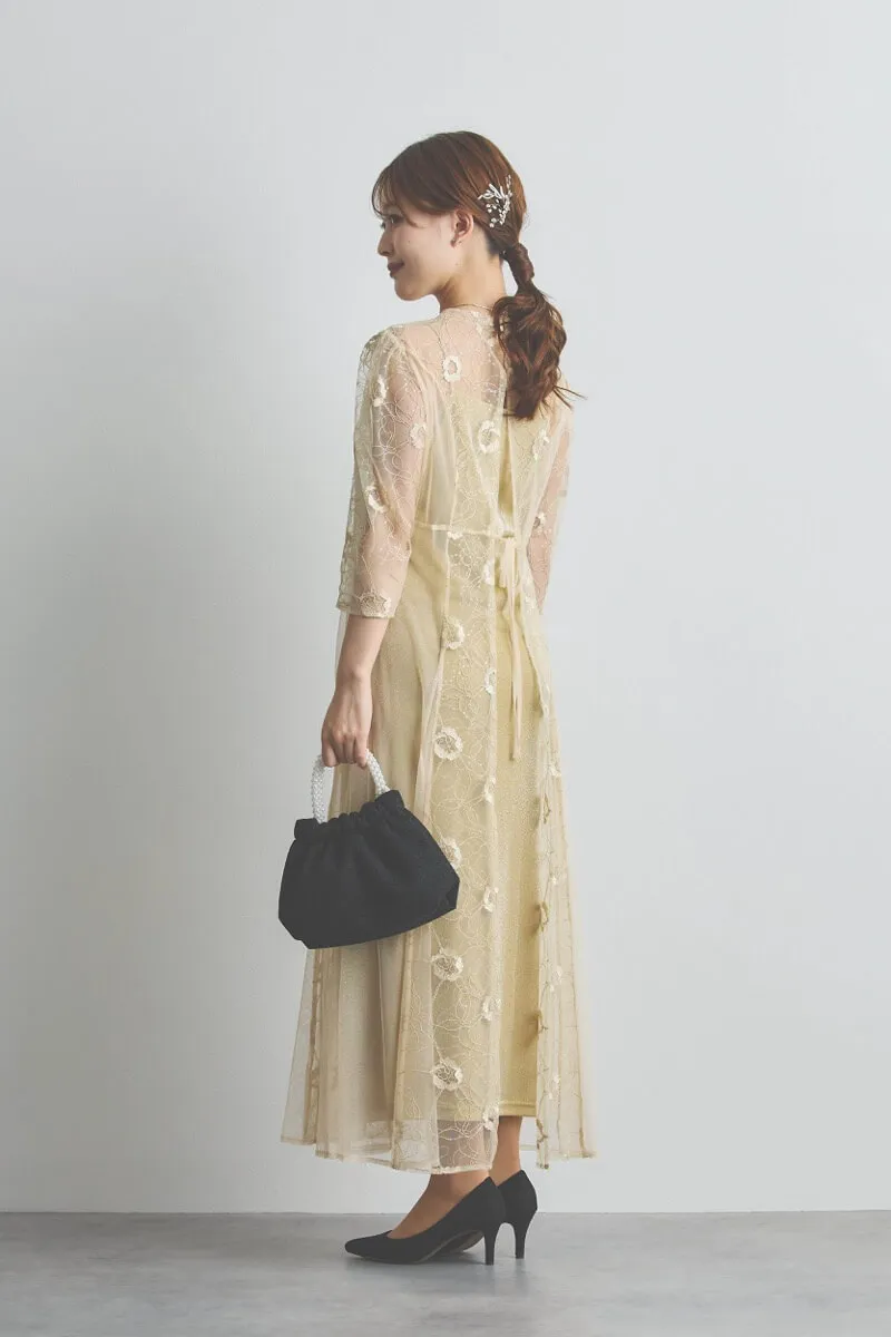 イエローのシャイニーコードレースドレス