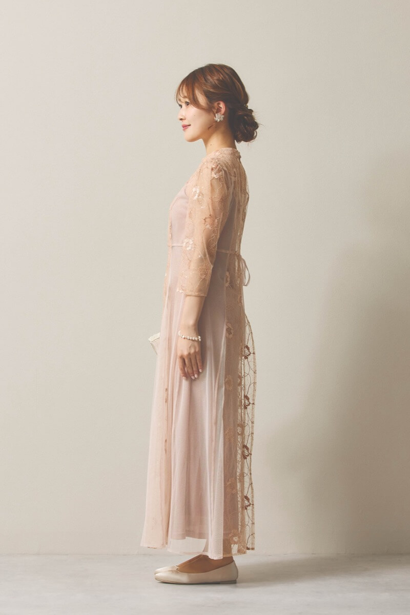 オレンジのシャイニーコードレースドレス