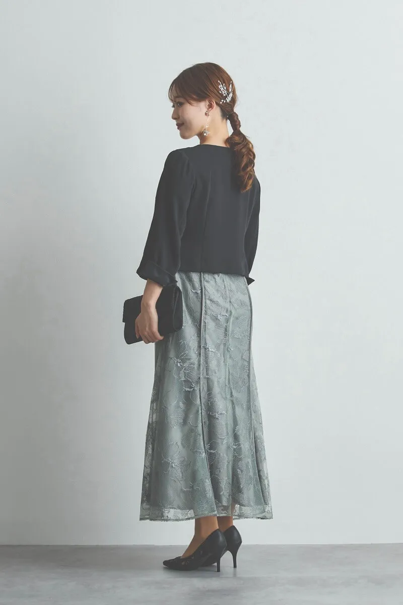 ミントのフラワーエンブロイダリーオフショルドレス