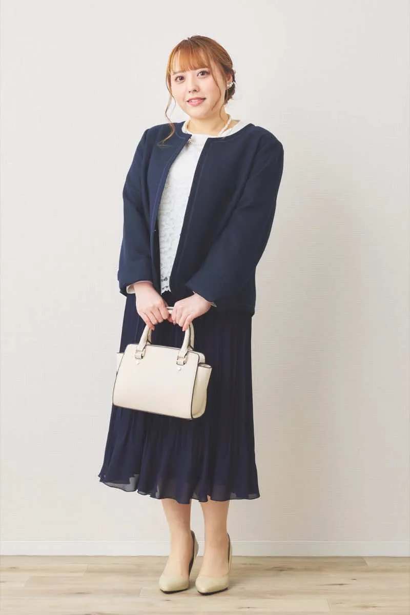 ネイビーのレースコンビプリーツセレモニースーツセット