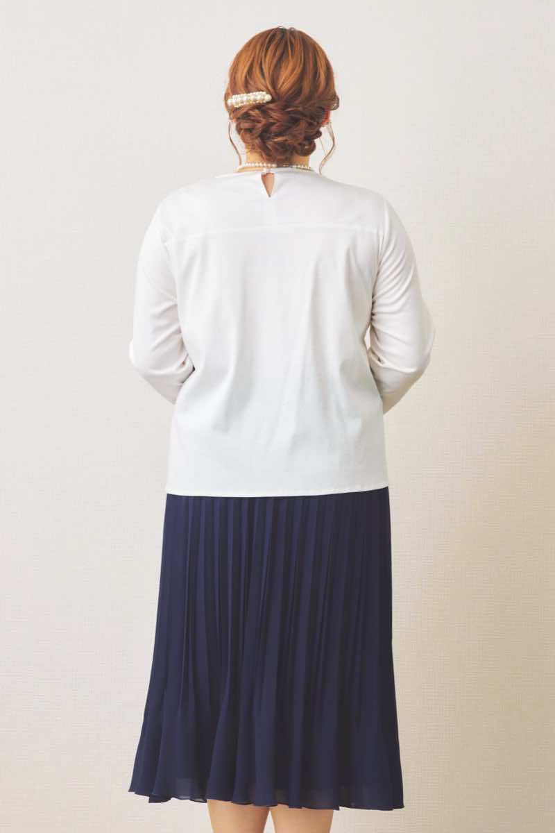 ブラックのレースコンビプリーツセレモニースーツセット