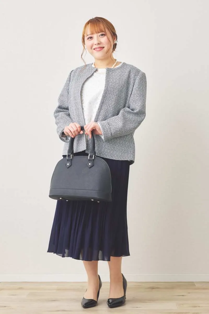 ブラックのレースコンビプリーツセレモニースーツセット