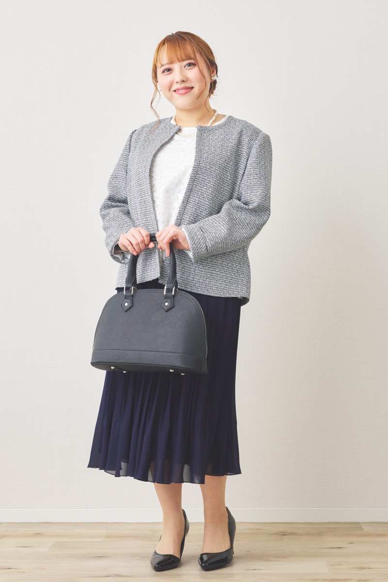 ブラックのレースコンビプリーツセレモニースーツセット