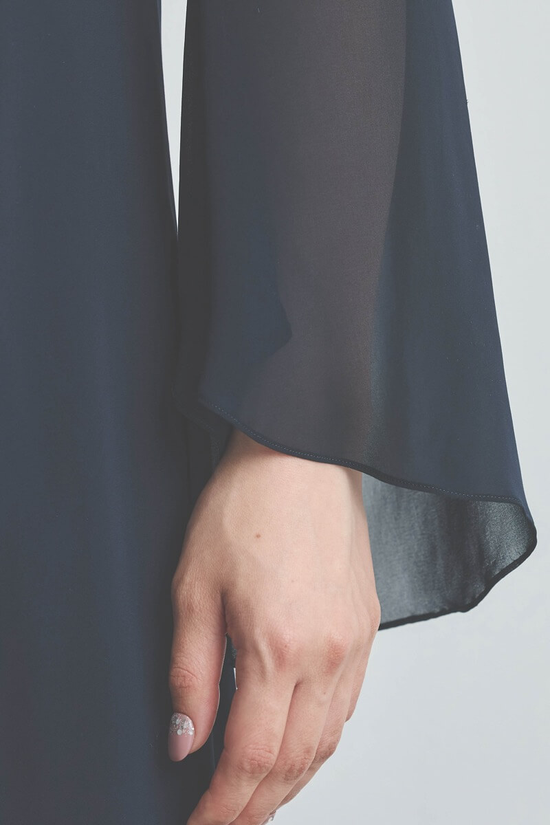 ネイビーのアシンメトリーシフォンドレス [ 店頭販売価格 55,000円 ]