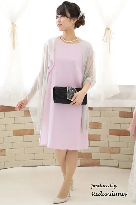 ライトピンク×ホワイトのショルダーフリルバイカラードレス