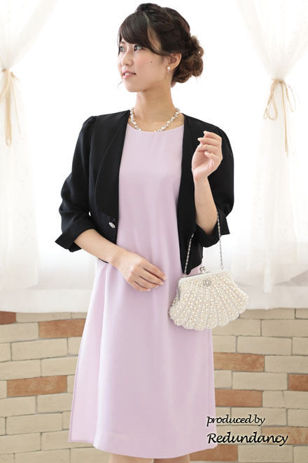 ライトピンク×ホワイトのショルダーフリルバイカラードレス