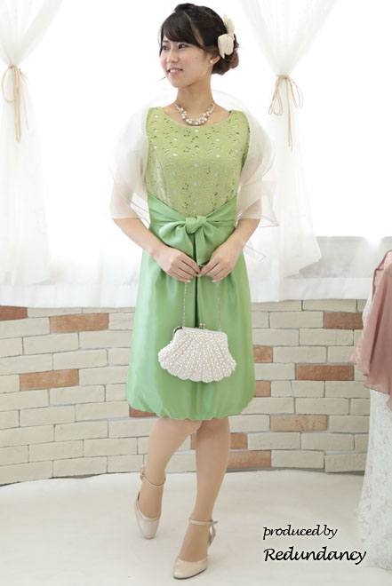 ライトグリーンのシャンタン切替バルーンドレス