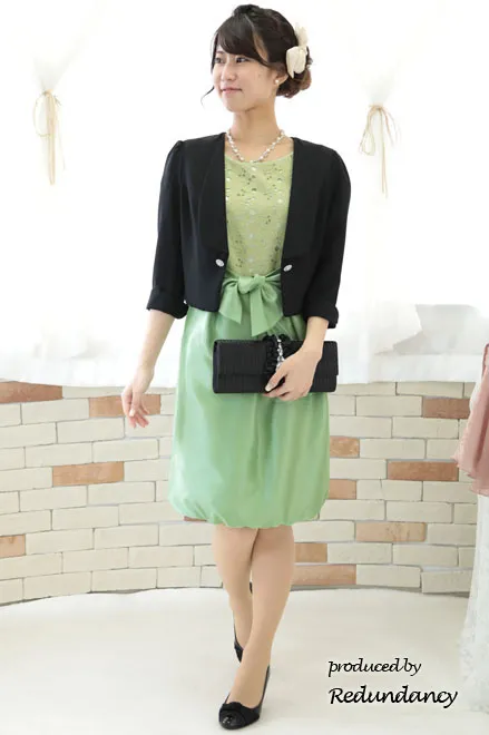 ライトグリーンのシャンタン切替バルーンドレス