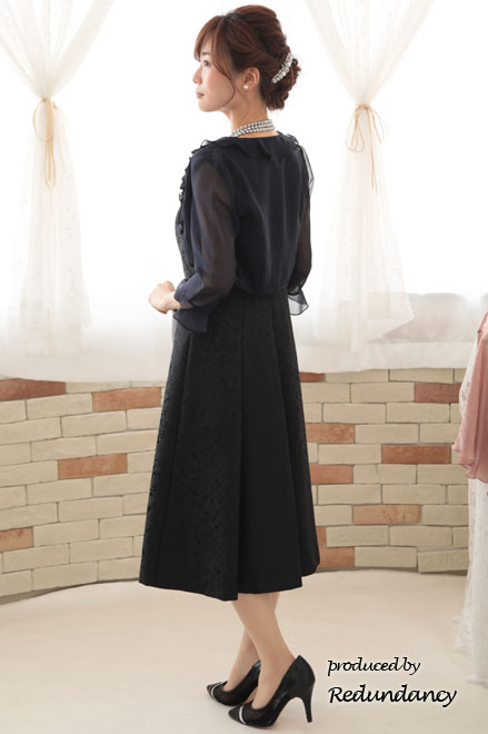 ブラックの織柄フォーマルロングドレス