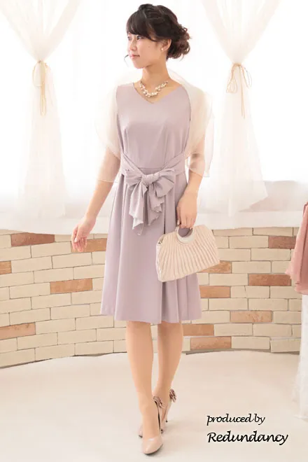 ラベンダーのビーズ付きウエストリボンVネックドレス