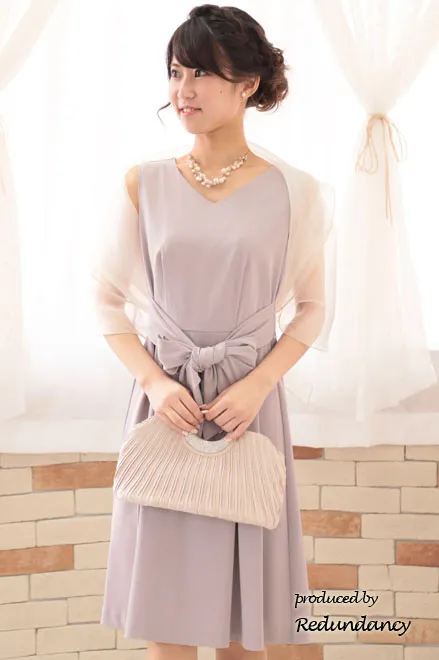 ラベンダーのビーズ付きウエストリボンVネックドレス