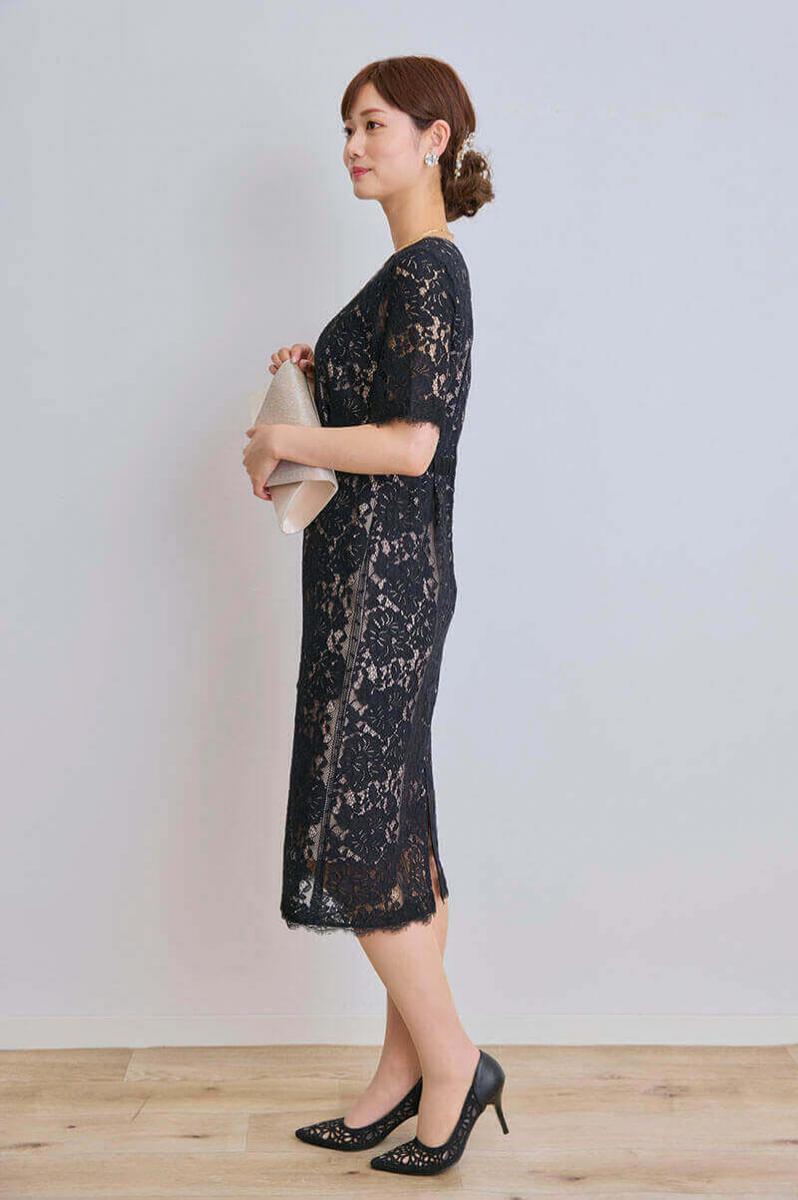 ブラックのパネルレースIラインドレス