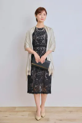 ストール正面全身