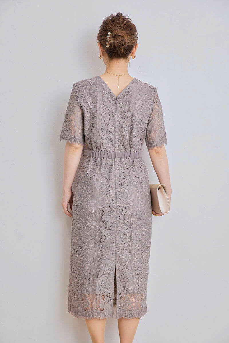 グレージュのパネルレースIラインドレス