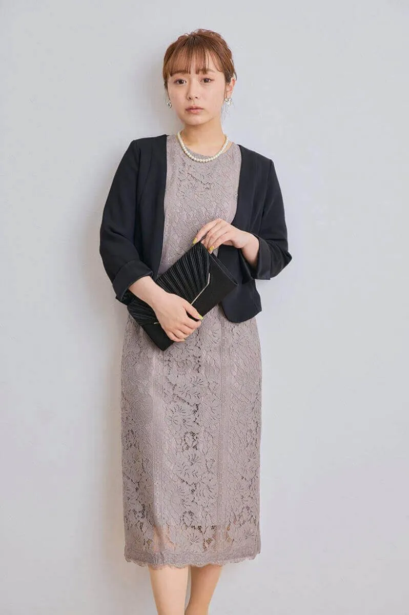 グレージュのパネルレースIラインドレス