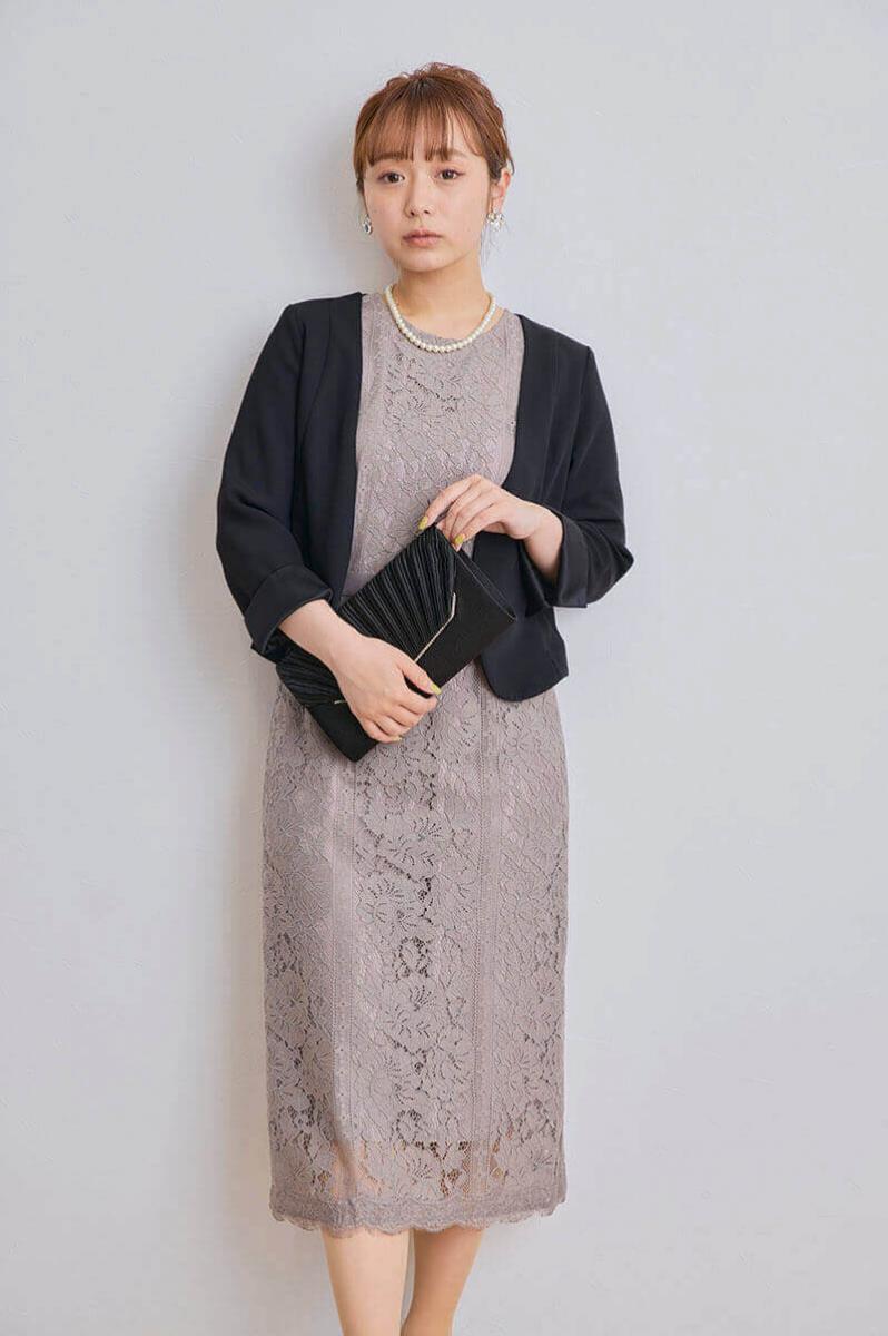 グレージュのパネルレースIラインドレス