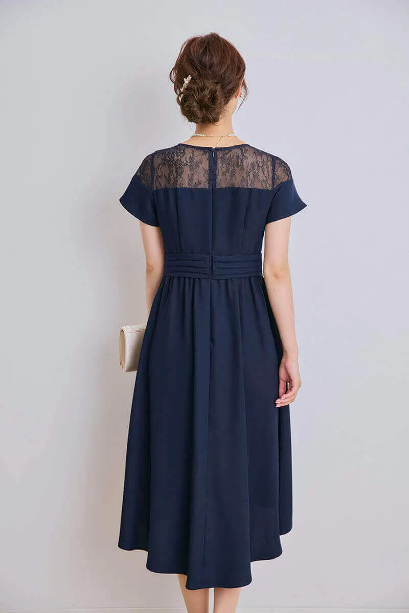 ネイビーのレース切替フレアドレス