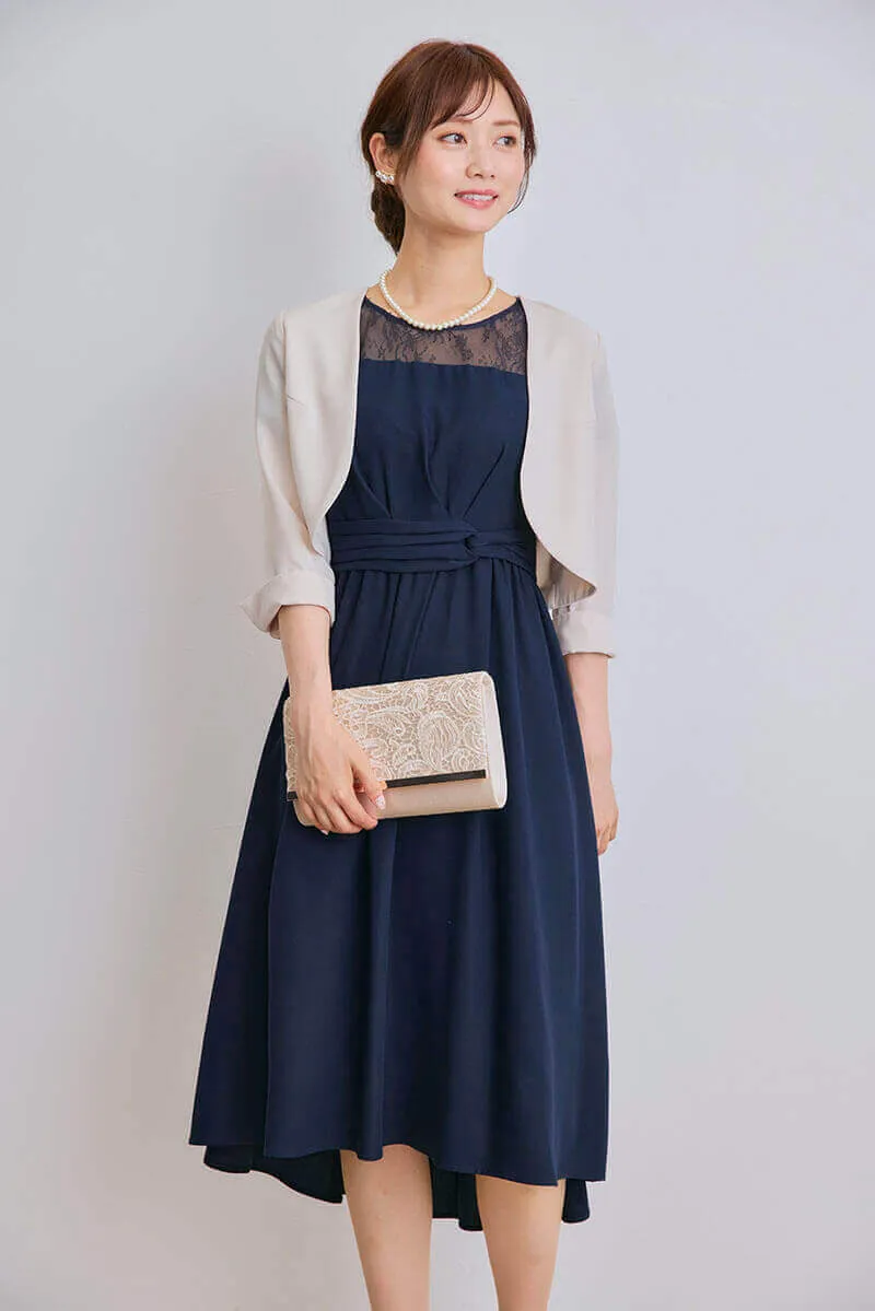 ネイビーのレース切替フレアドレス