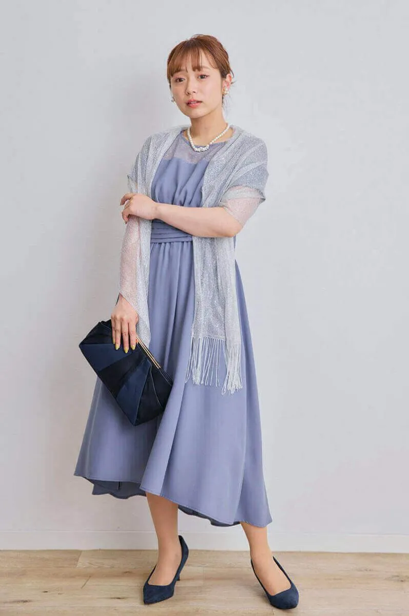 ライトブルーのレース切替フレアドレス