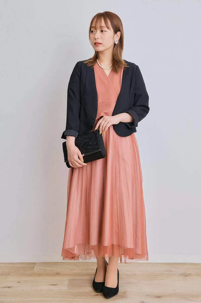 スモークピンクのカシュクールデザインドレス