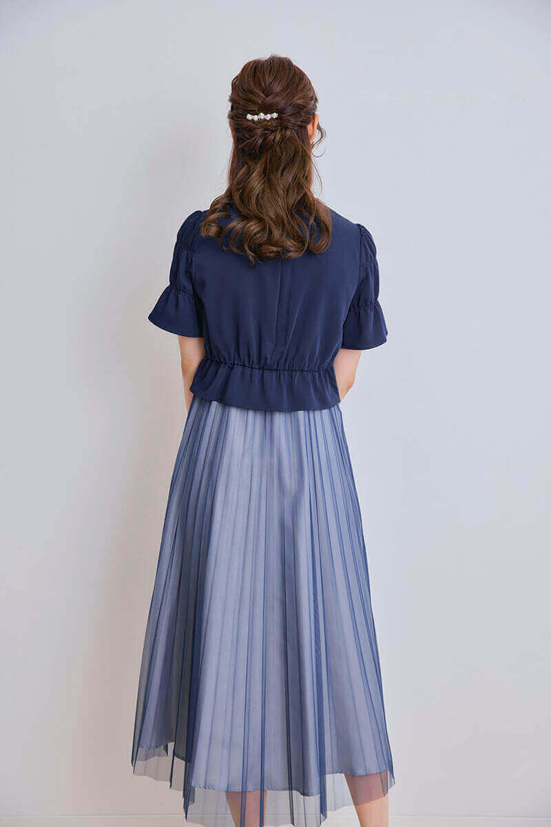 ネイビーのカシュクールデザインドレス