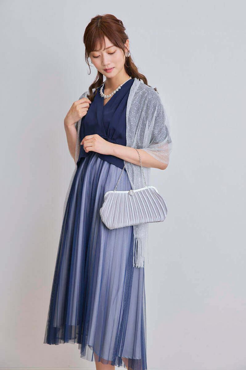 ネイビーのカシュクールデザインドレス