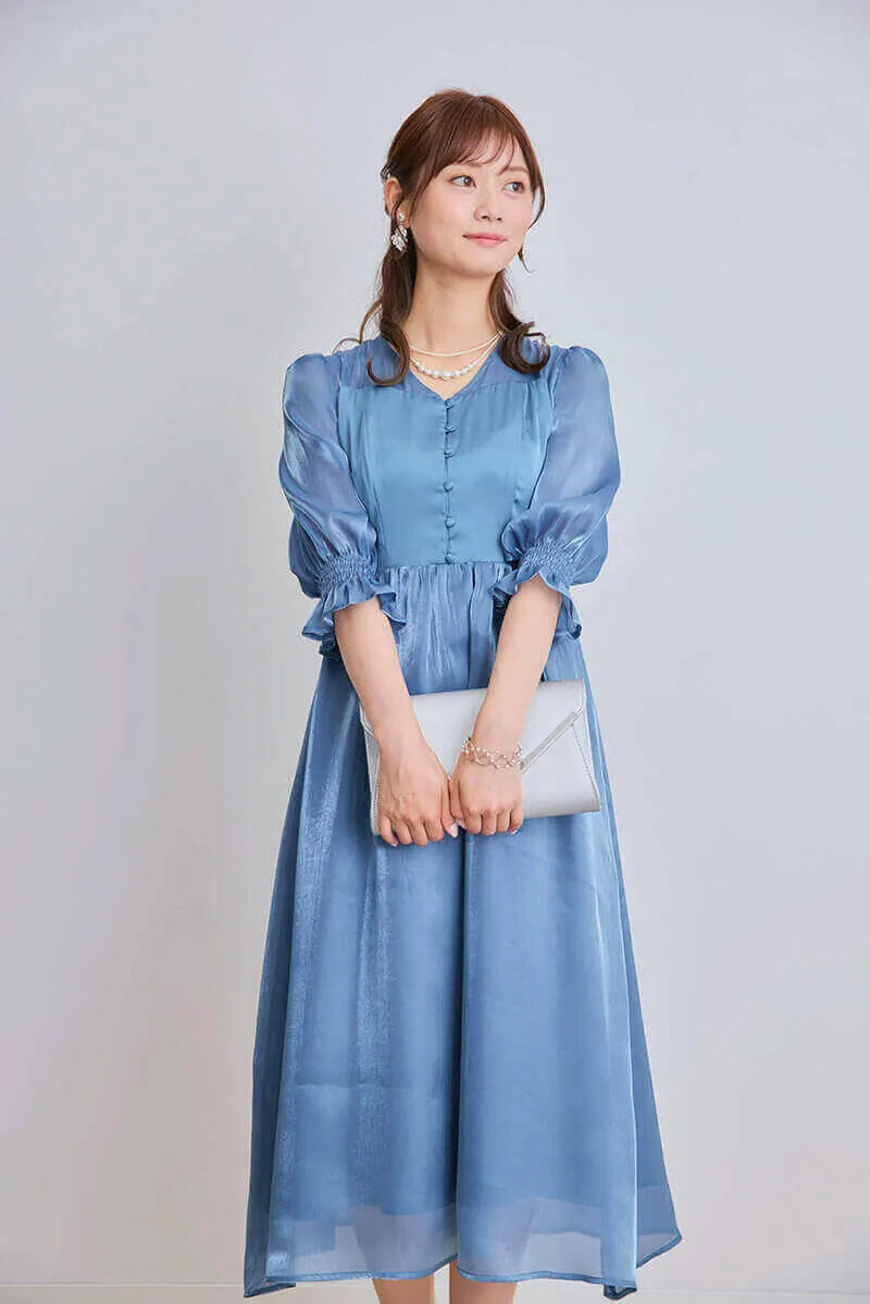 ブルーのシャイニーシアードレス