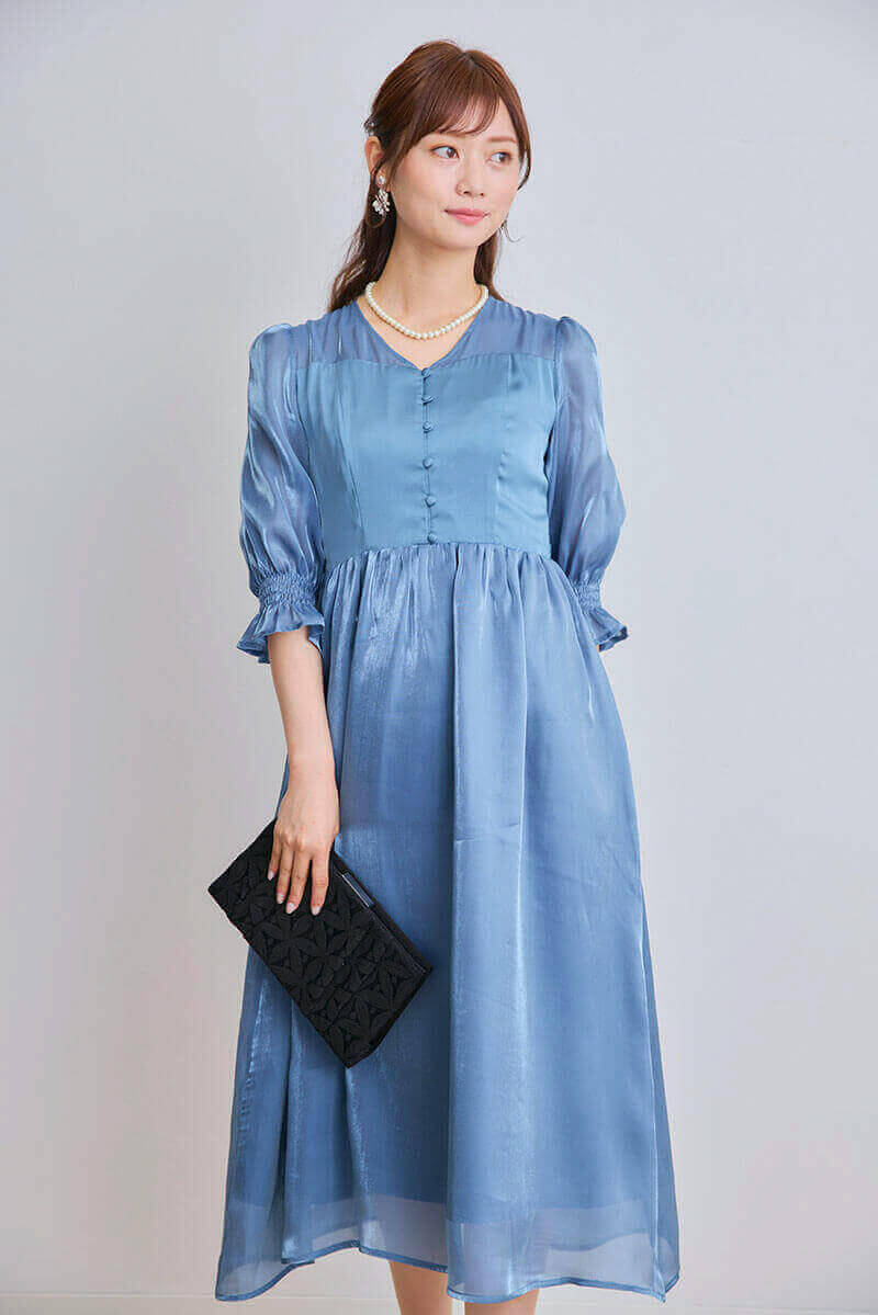 ブルーのシャイニーシアードレス