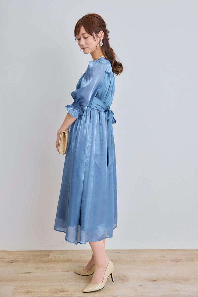 ブルーのシャイニーシアードレス