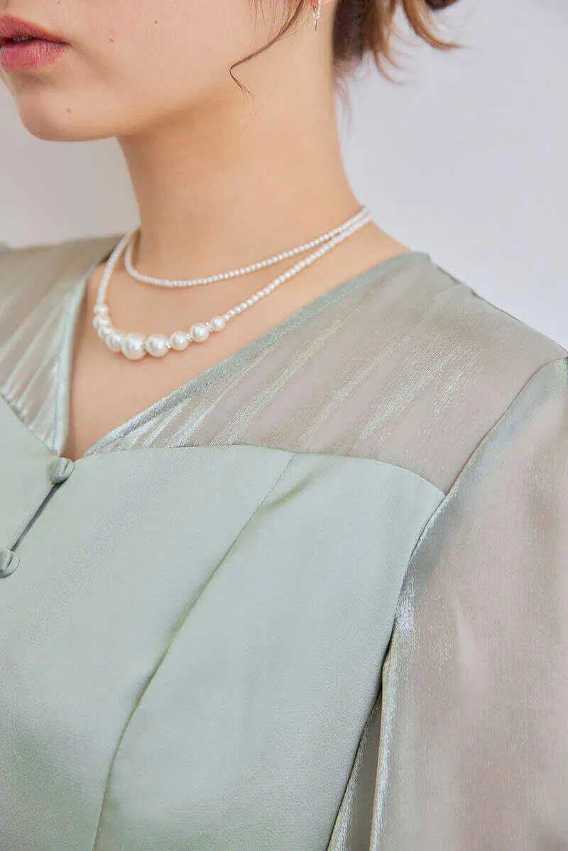 ライトグリーンのシャイニーシアードレス