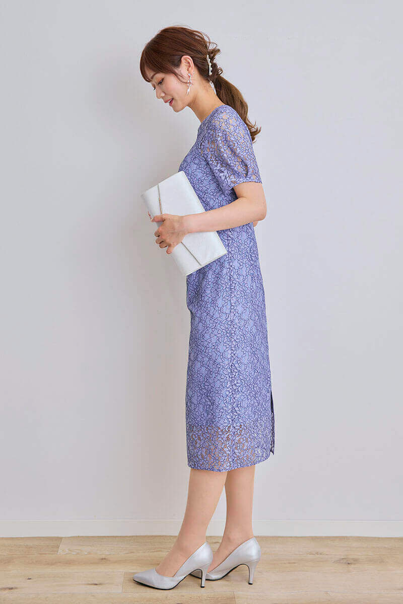 ブルーの配色レースIラインドレス