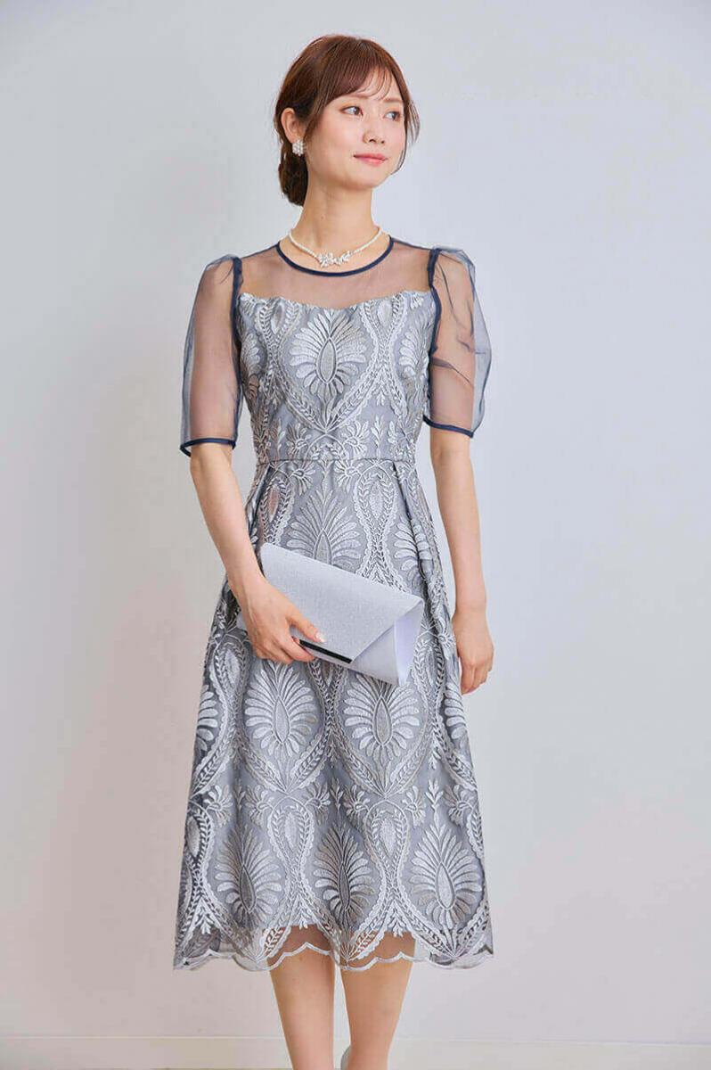 ネイビーのダマスク柄シアードレス