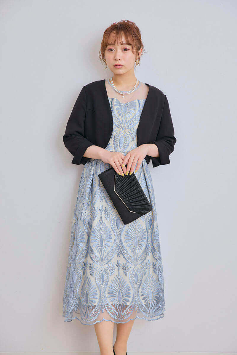 アイスブルーのダマスク柄シアードレス