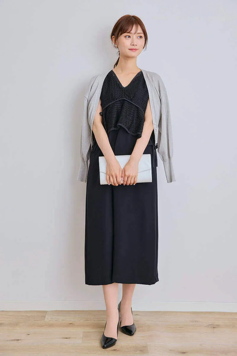 ブラックのレースビスチェセットドレス