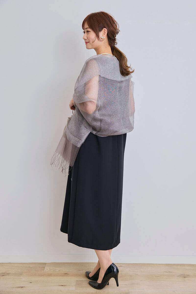 ブラックのレースビスチェセットドレス