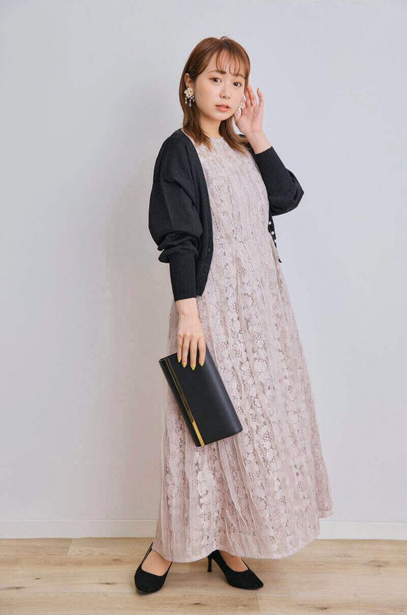 ピンクベージュのリボンチュールエプロンドレス