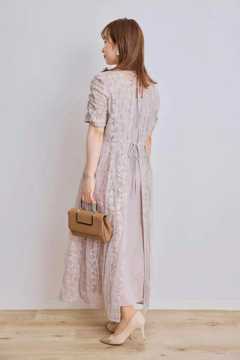 ピンクベージュのリボンチュールエプロンドレス