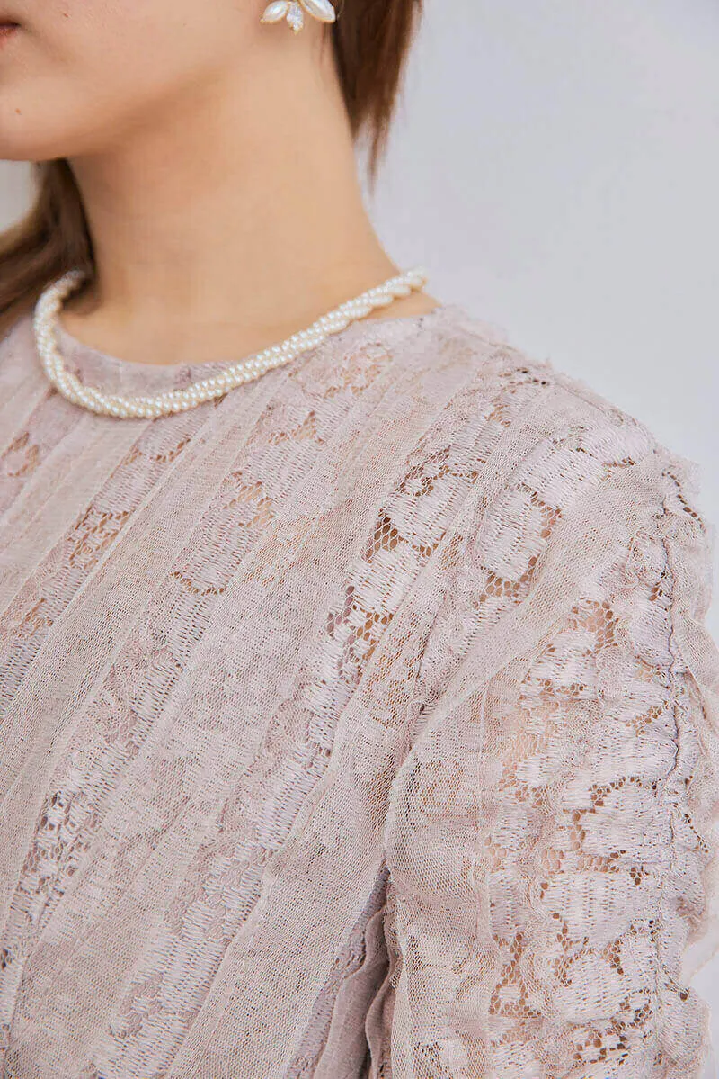 ピンクベージュのリボンチュールエプロンドレス