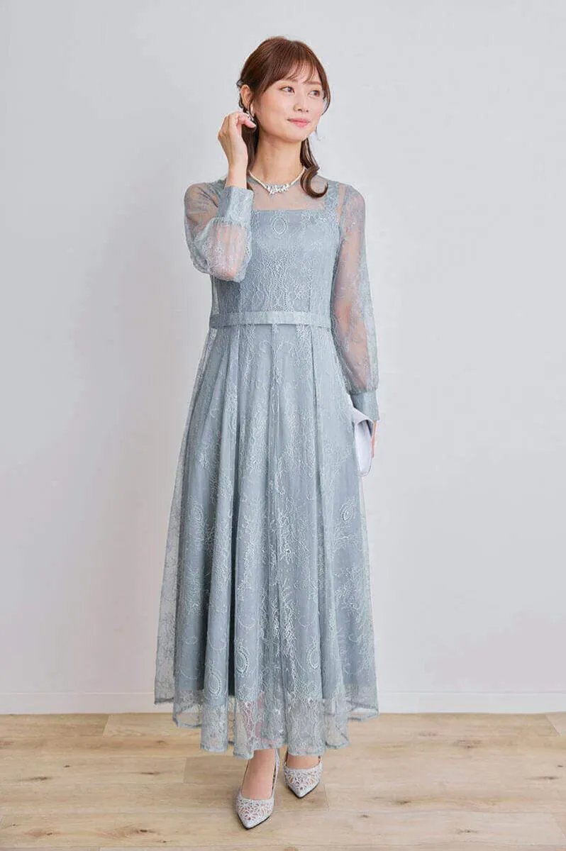 スモーキーグリーンのロングレースガウンドレス