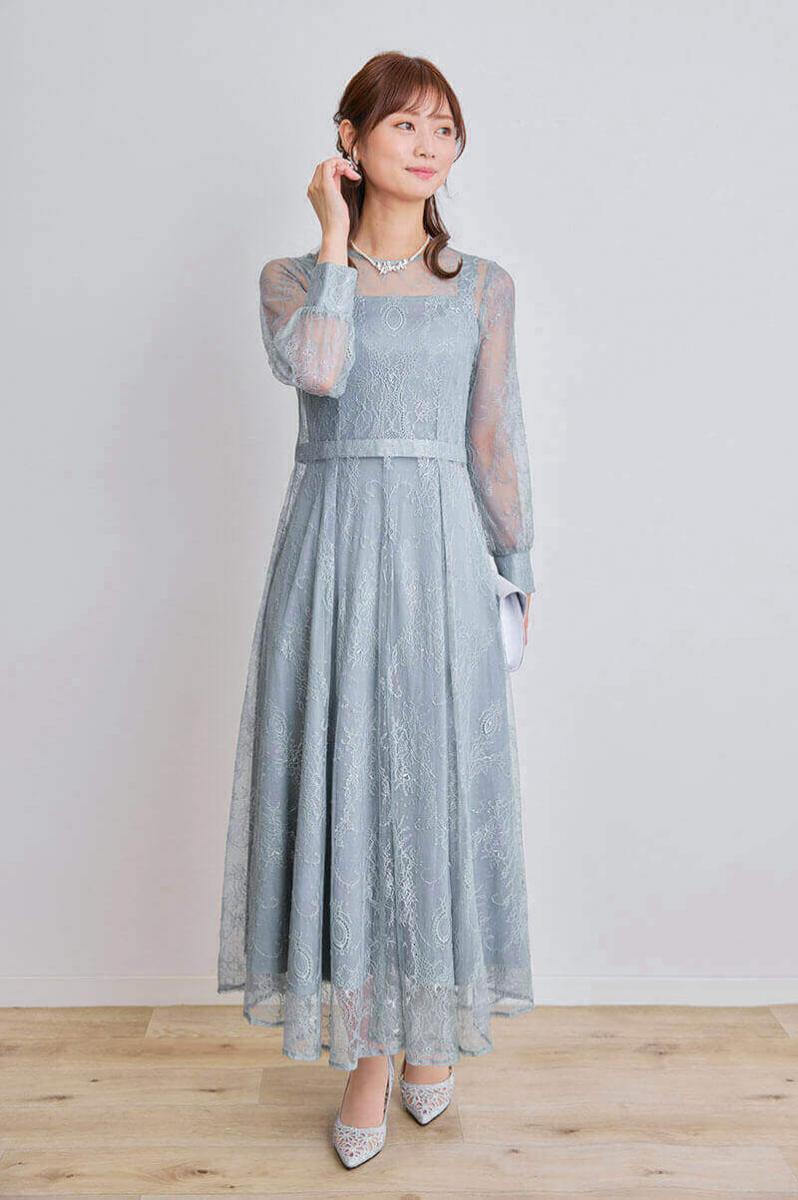 スモーキーグリーンのロングレースガウンドレス