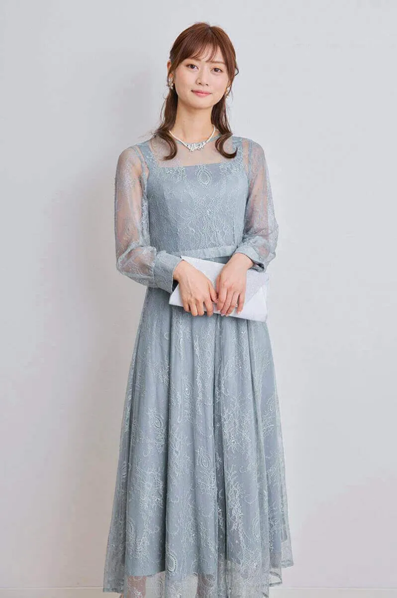 スモーキーグリーンのロングレースガウンドレス