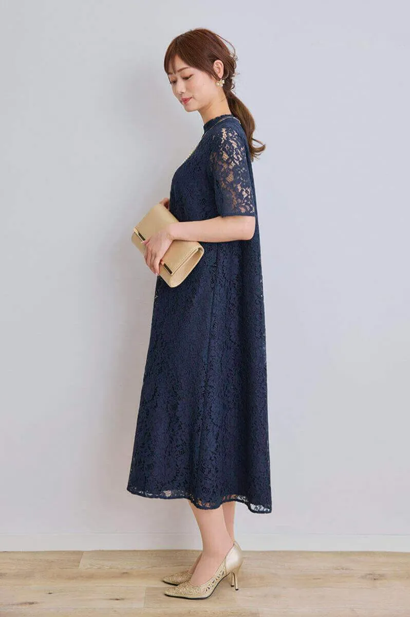 ネイビーのオールレース半袖ドレス