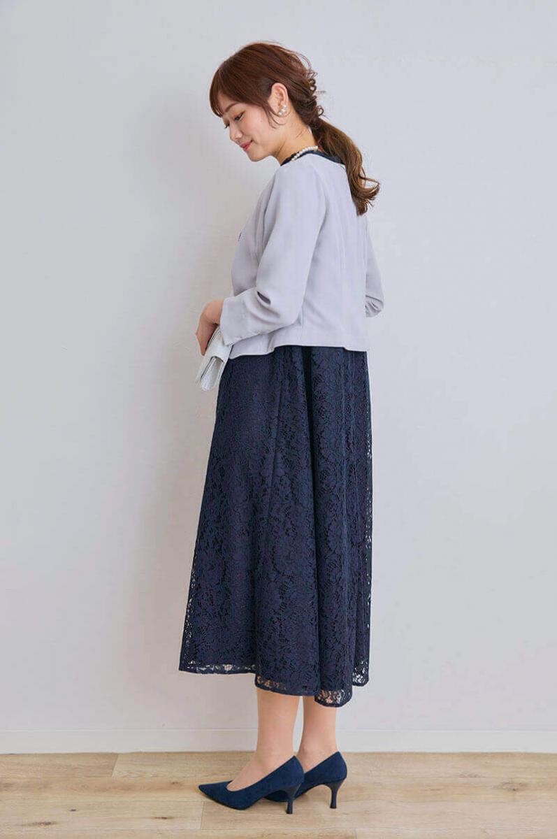 ネイビーのオールレース半袖ドレス