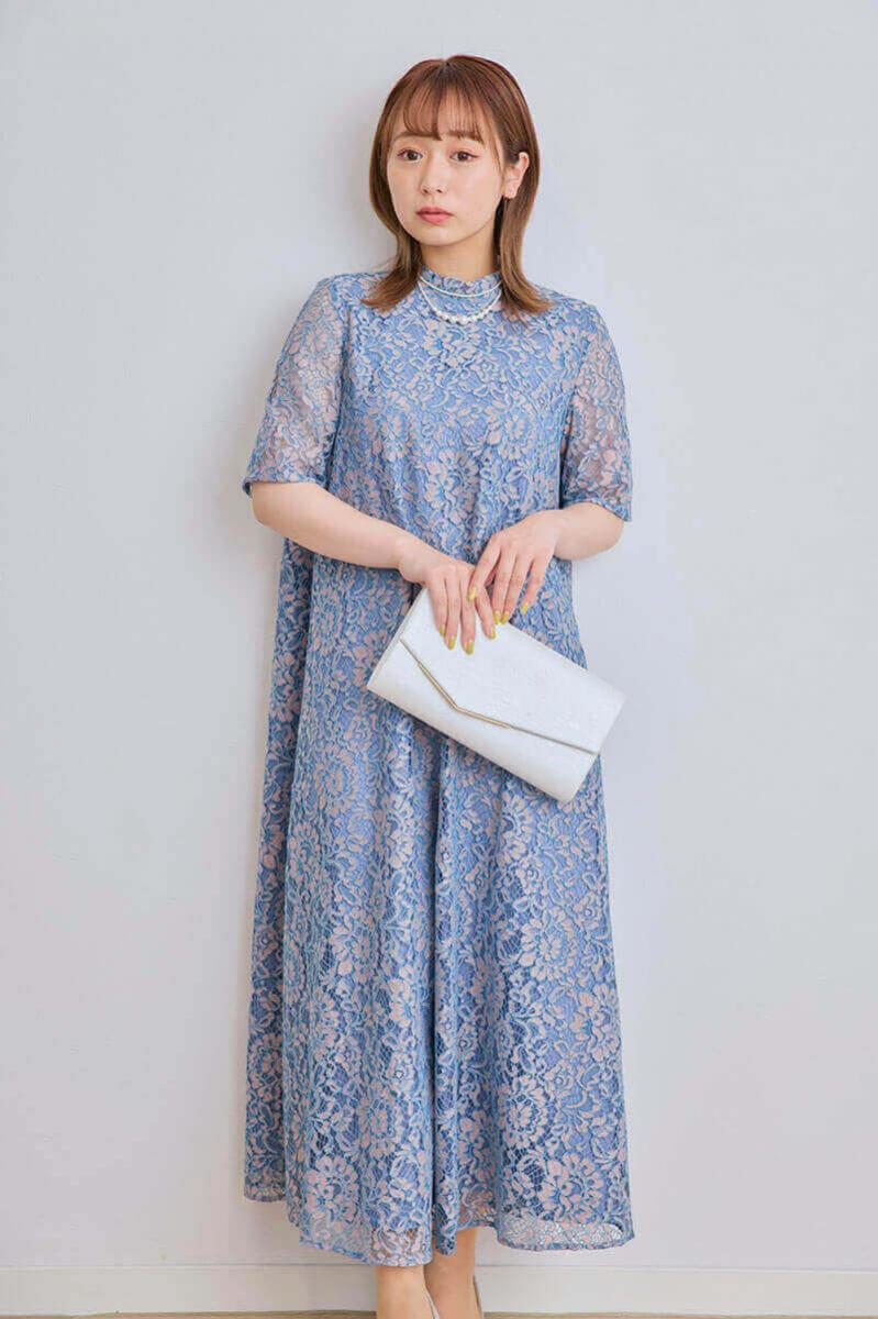 ブルー×ピンクのオールレース半袖ドレス