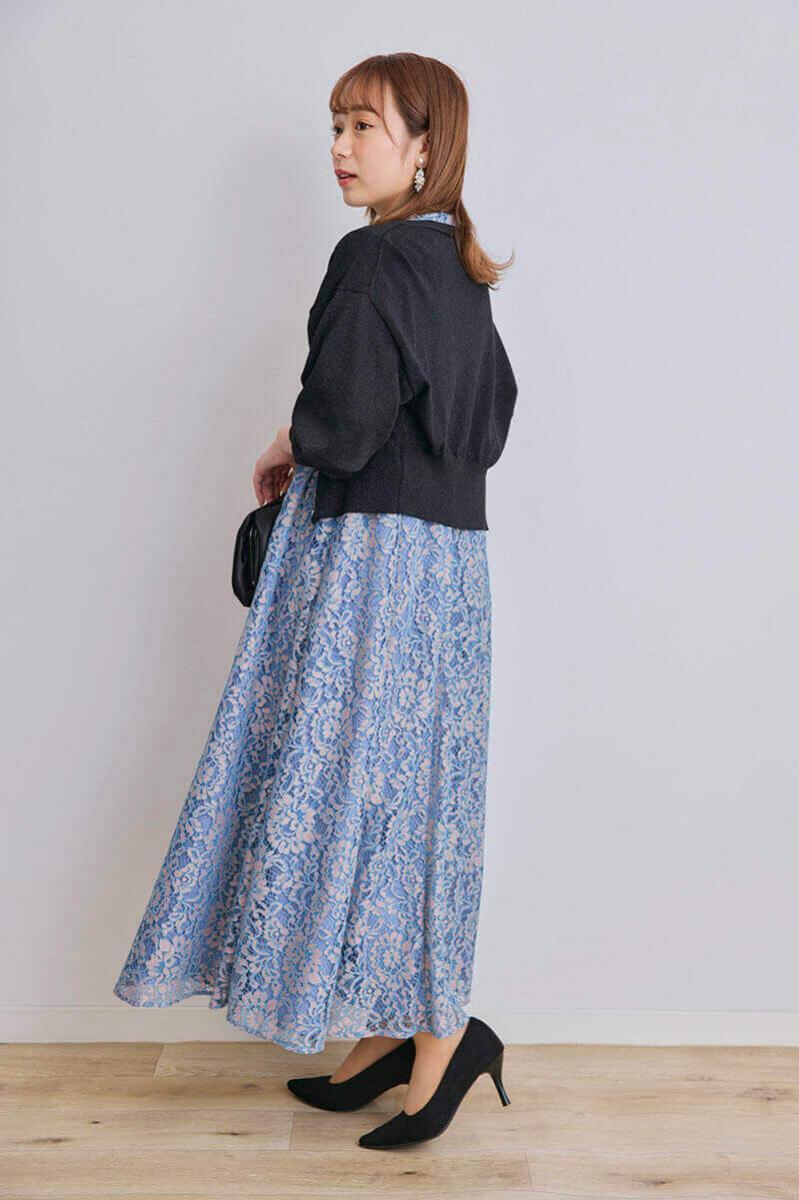 ブルー×ピンクのオールレース半袖ドレス