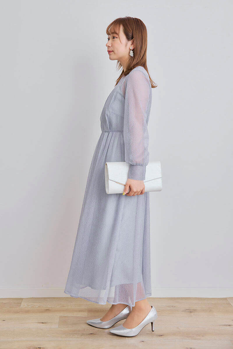ブルーグレーの幾何学チュールドレス