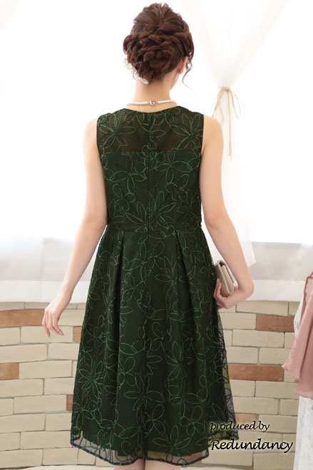 グリーン×ブラックのリボンテープ刺繍花柄ドレス