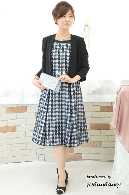 ネイビー×ホワイトのブロックチェックシフォンドレス