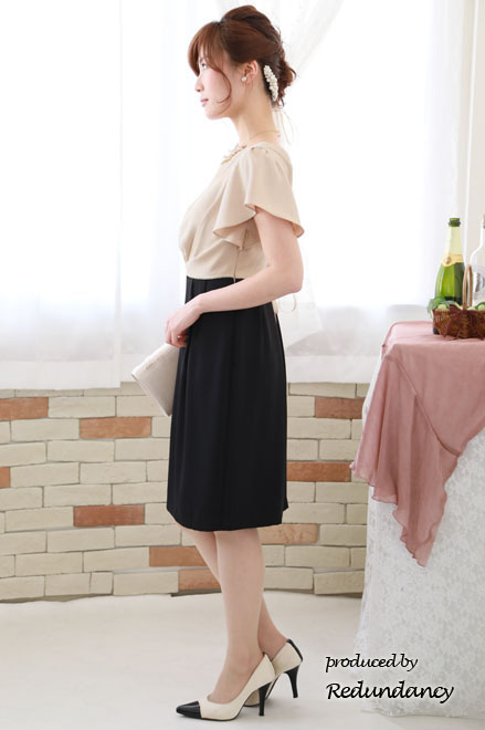 ベージュ×ブラックのフレアスリーブバイカラータイトドレス